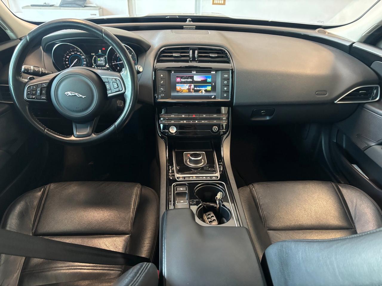 Jaguar XE 2.0d Prestige awd 180cv auto