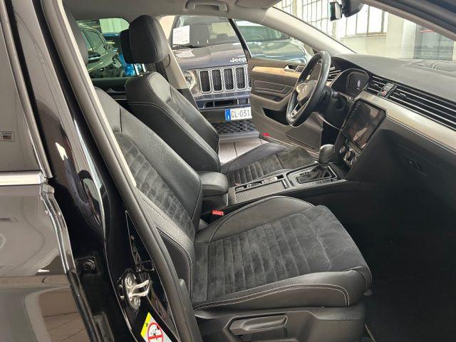 VOLKSWAGEN Passat Variant 2.0 TDI SCR 190 CV 4MOTION DSG Executive BMT
