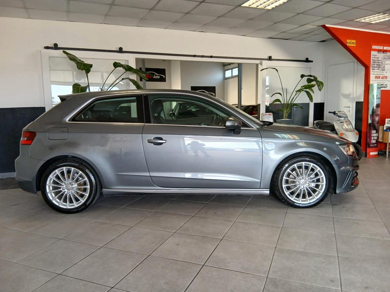 Audi A3 SLINE - 1.6 TDI 110CV UNICO PROPRIETARIO