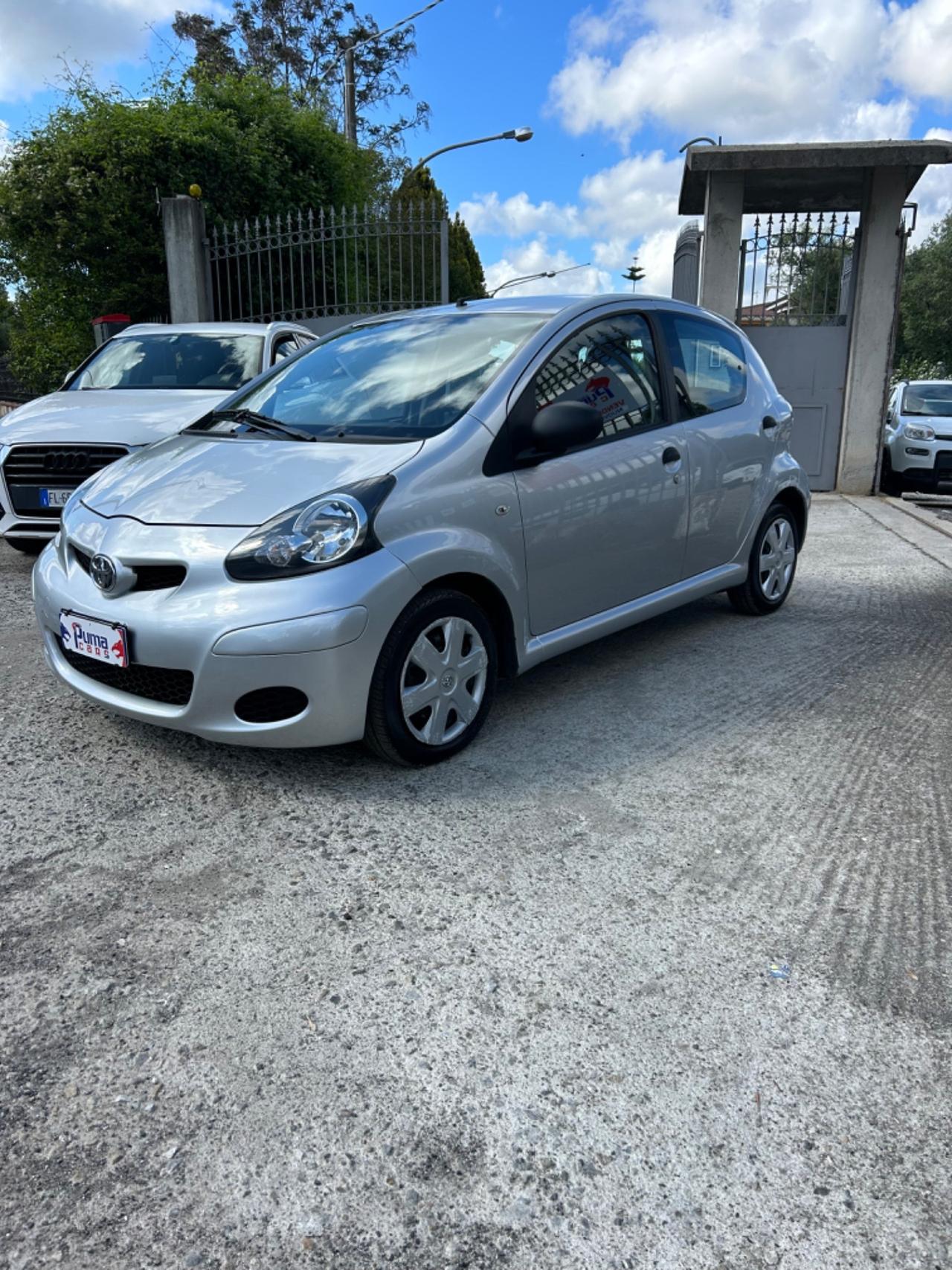 Toyota Aygo 1.0 12V VVT-i 5 porte Now Connect
