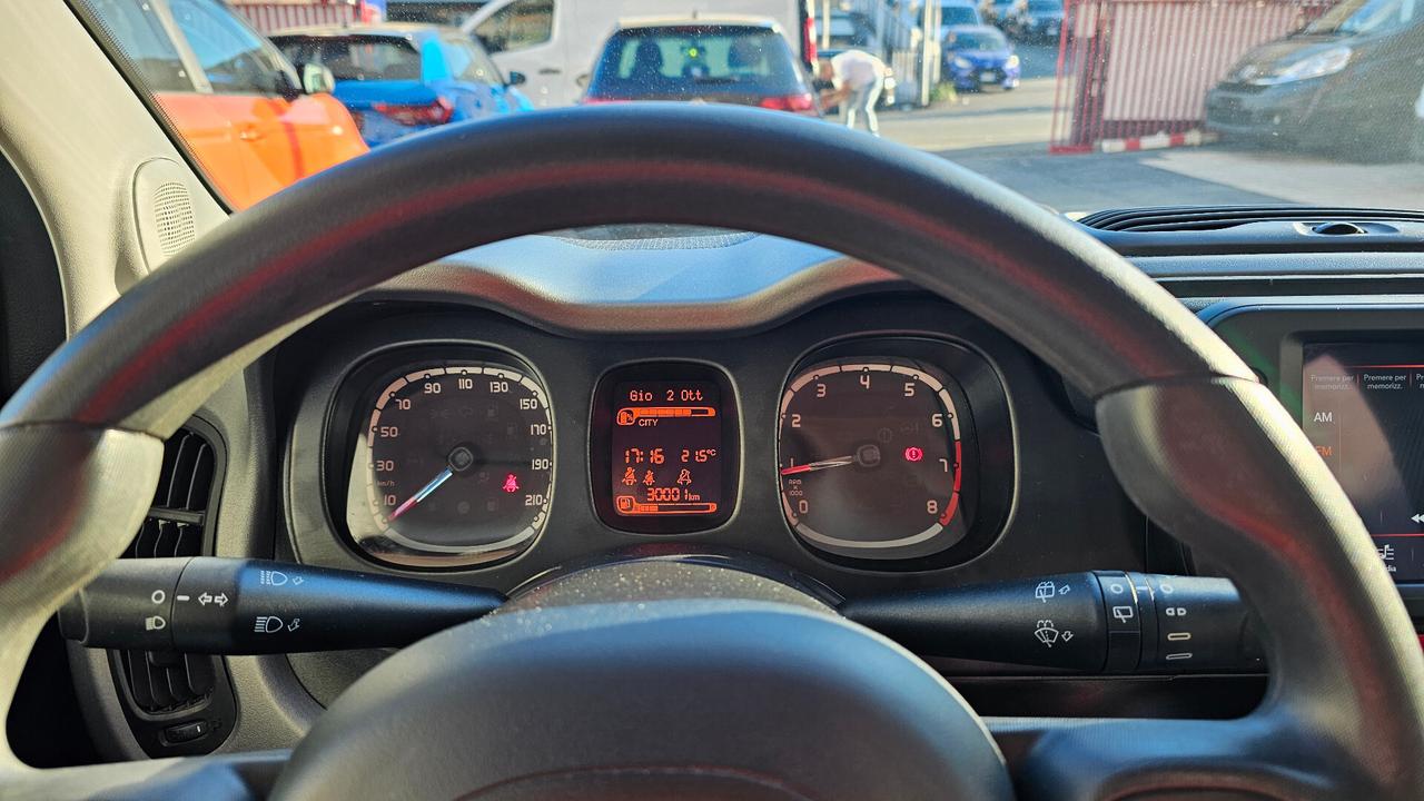 Fiat Panda 1.0 FireFly S&S Hybrid City Cross UNIPRO' NO NOLEGGIO