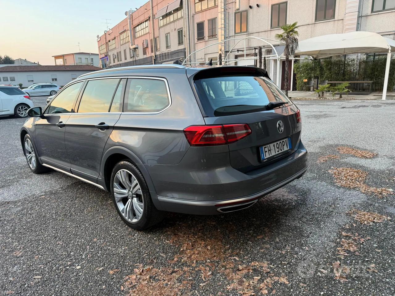 Volkswagen Passat Variant 2.0 bitdi Highline 4moti