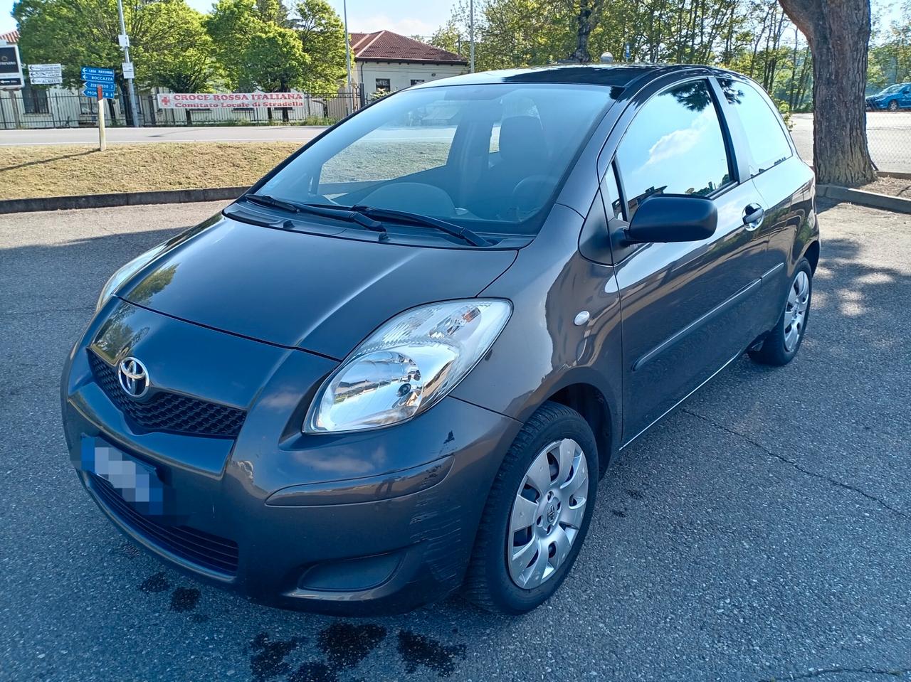 Toyota Yaris 1.0 3 porte