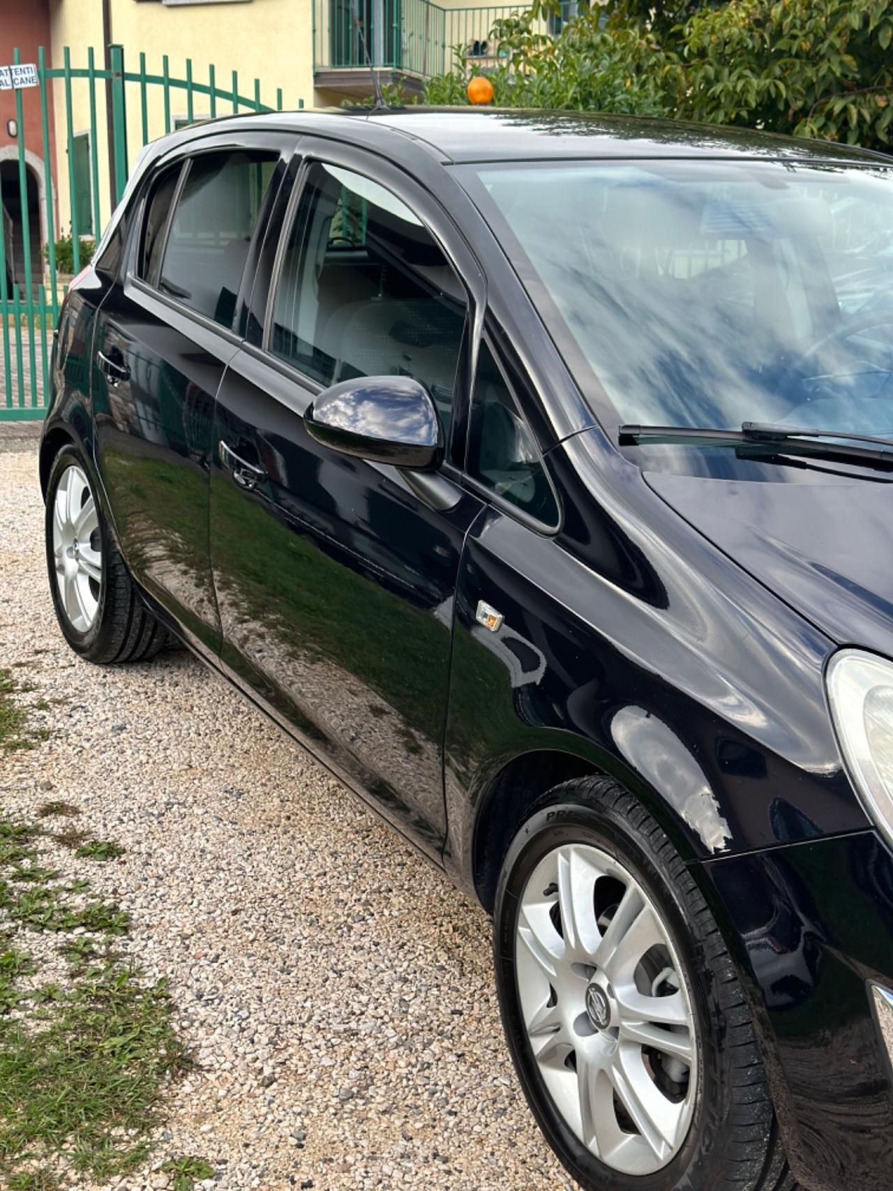 Opel Corsa 1.2 5 porte Elective