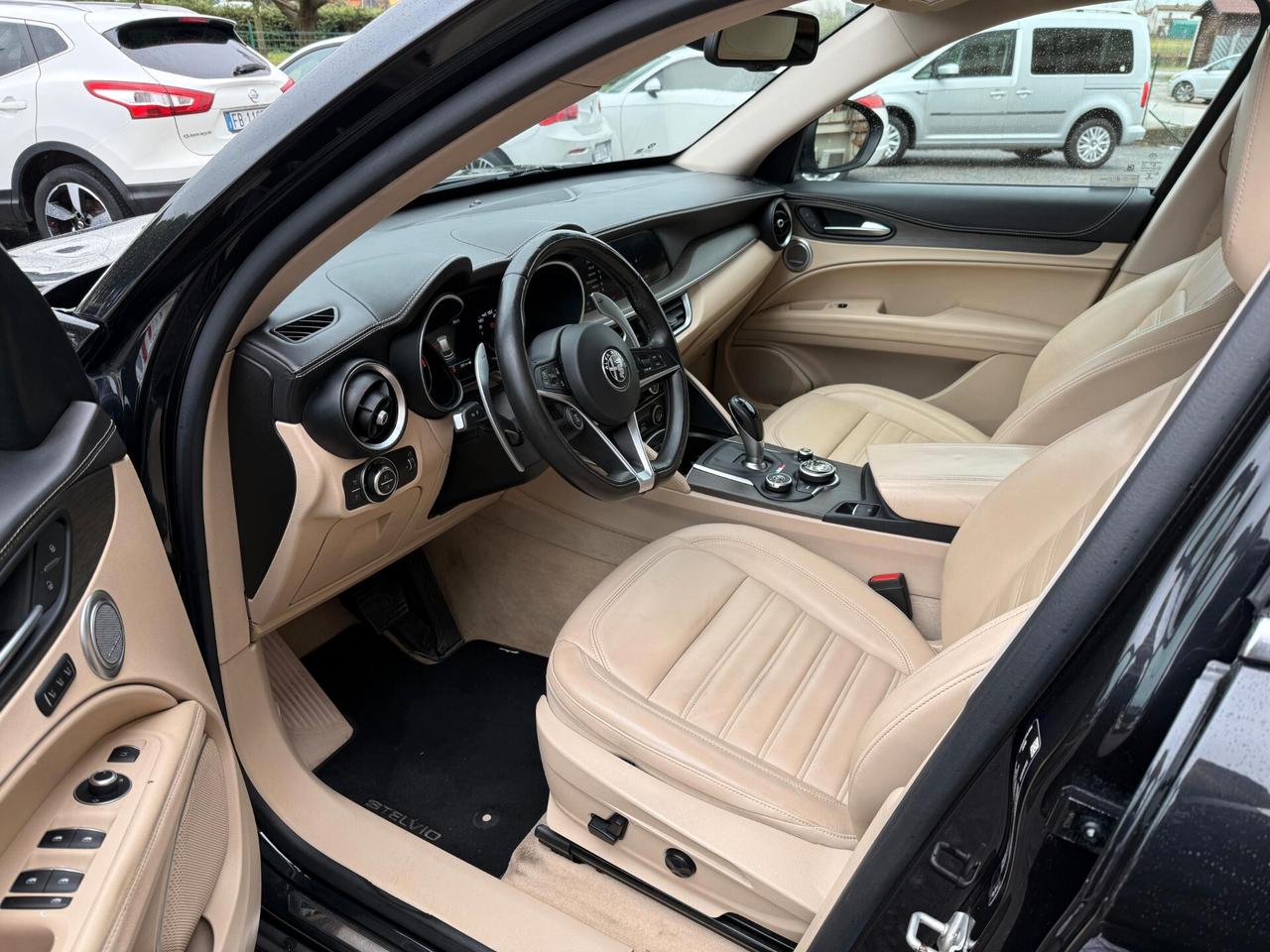 Alfa Romeo Stelvio 2.2 Turbodiesel 210 CV AT8 Q4 Executive