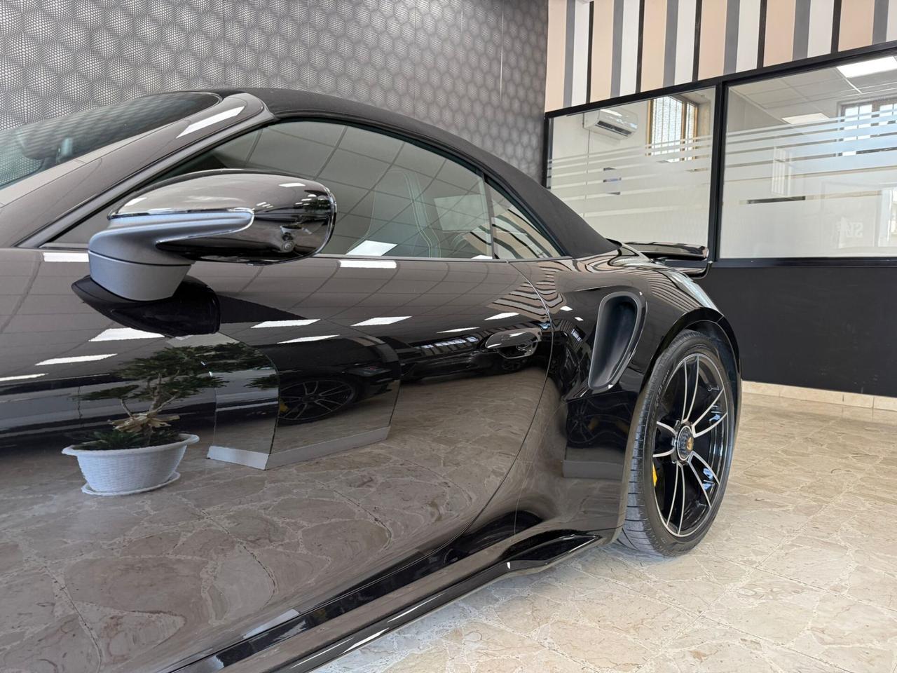 Porsche 911 Turbo Cabriolet 581cv - PACK LUX