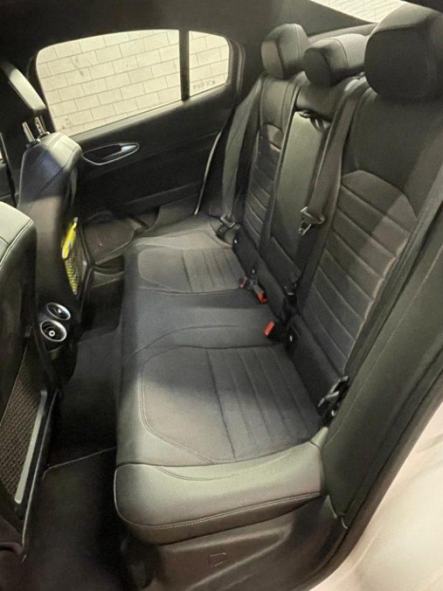 ALFA ROMEO Giulia 2.0 Turbo 280 CV AT8 AWD Q4 Competizione