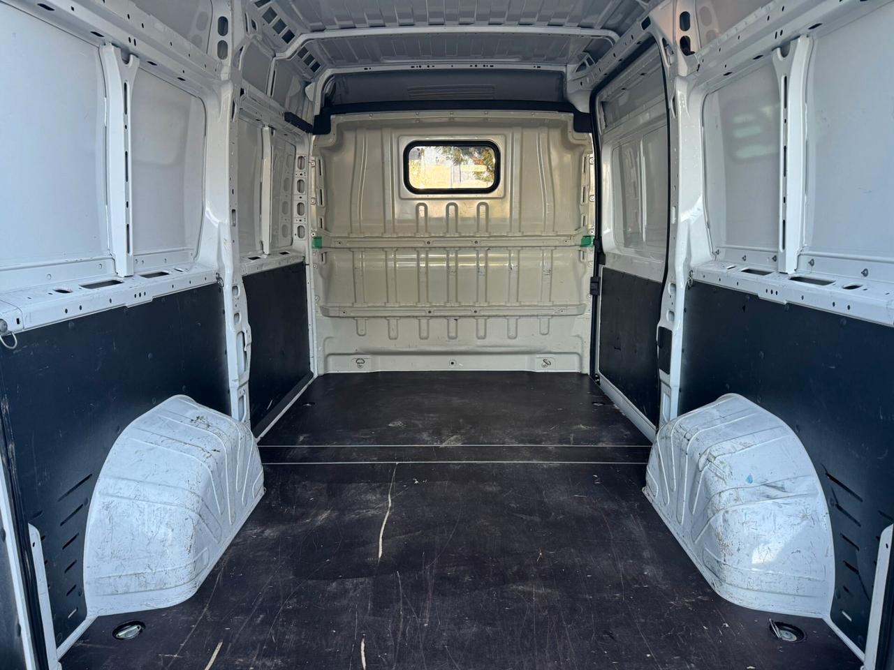 Peugeot BOXER 335 2.0 L2 H2 -2017