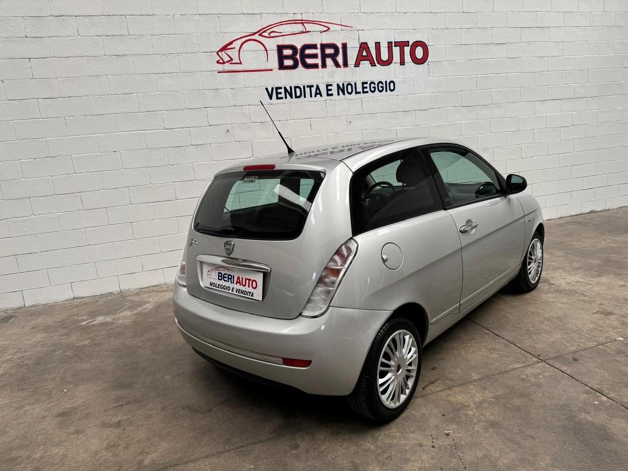 Lancia Ypsilon Platinum