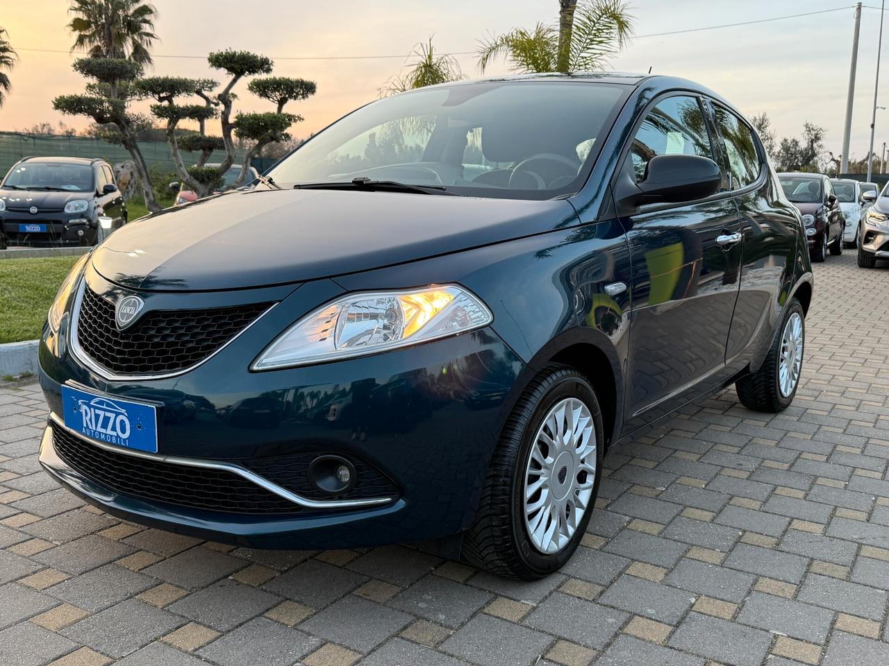 Lancia Ypsilon 1.2 69CV 5 porte Elefantino 68000km