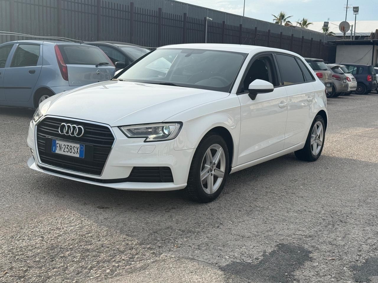 Audi A3 SPB 1.6 TDI 116 CV Business