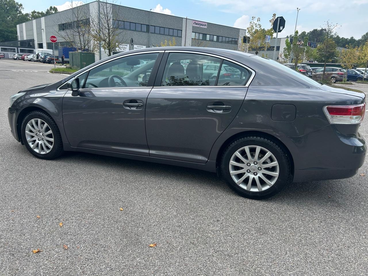 Toyota Avensis 1.8 Executive