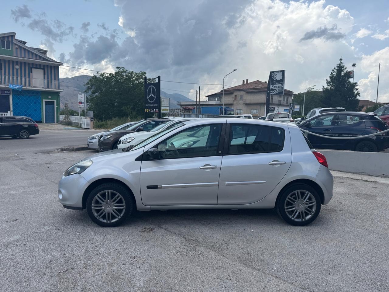 Renault Clio 1.2 100CV 5 porte Luxe GARANZIA