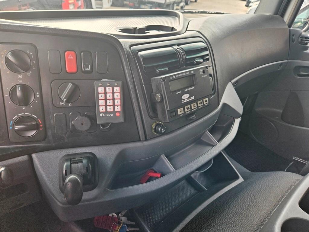 MERCEDES AXOR 1833 FRIGO CON PEDANA-2011