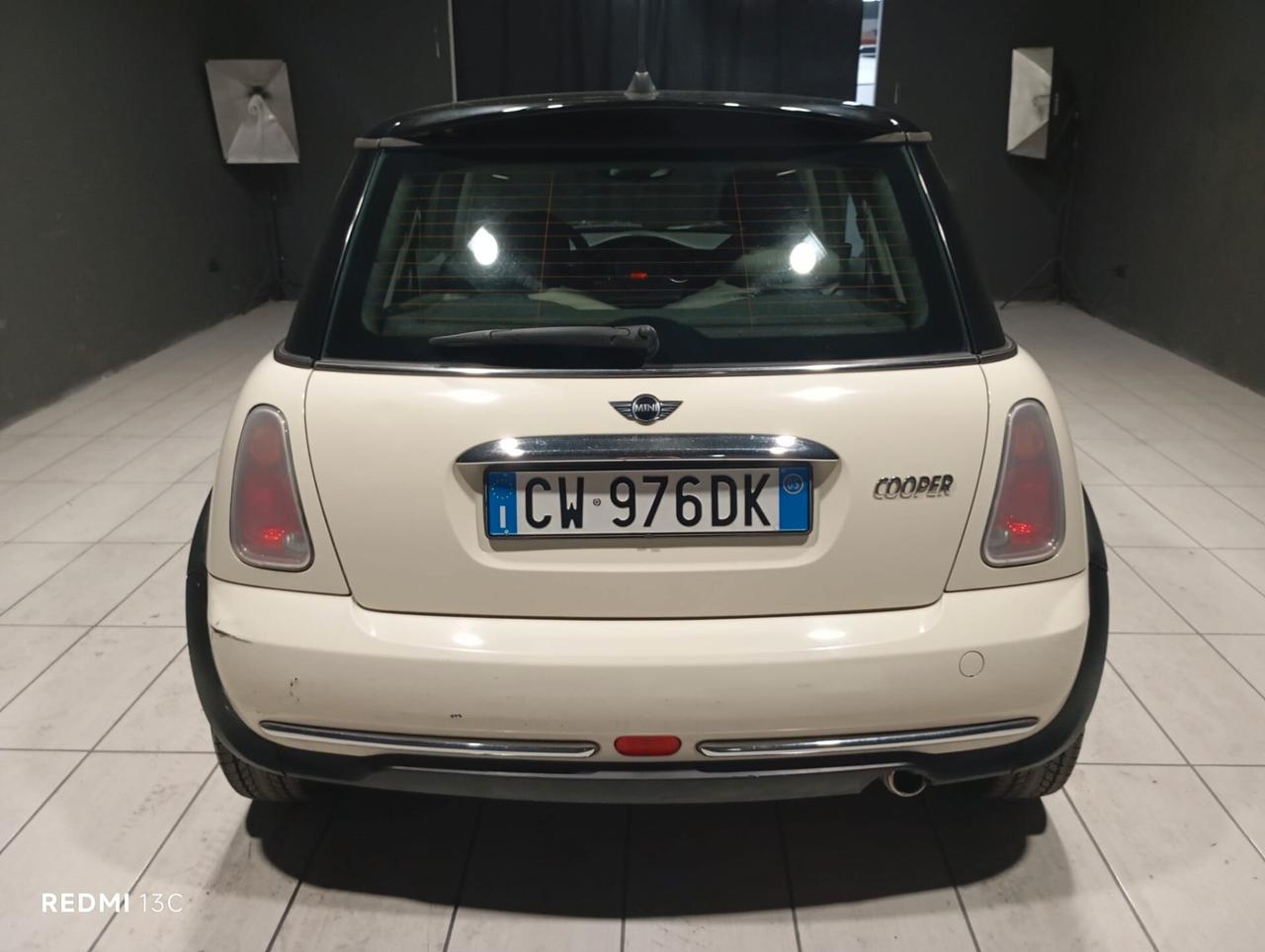 MINI COOPER DEL 2005 BENZINA 150.000 KM