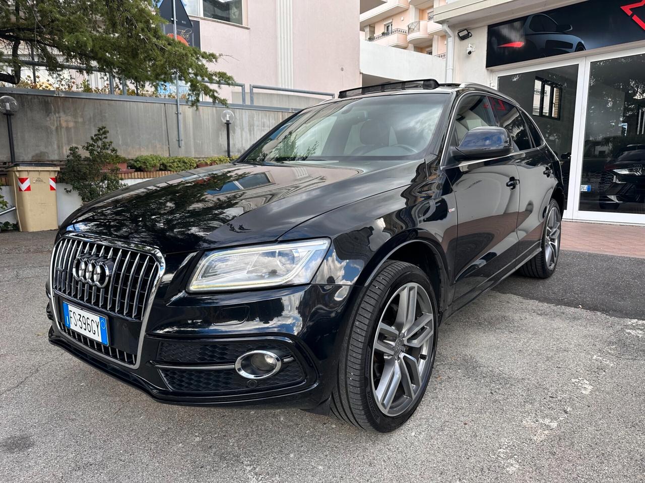 Audi Q5 2.0 TDI 177CV quattro S tronic LINE Plus / PANORAMA R21 LED KEYLESS-GO