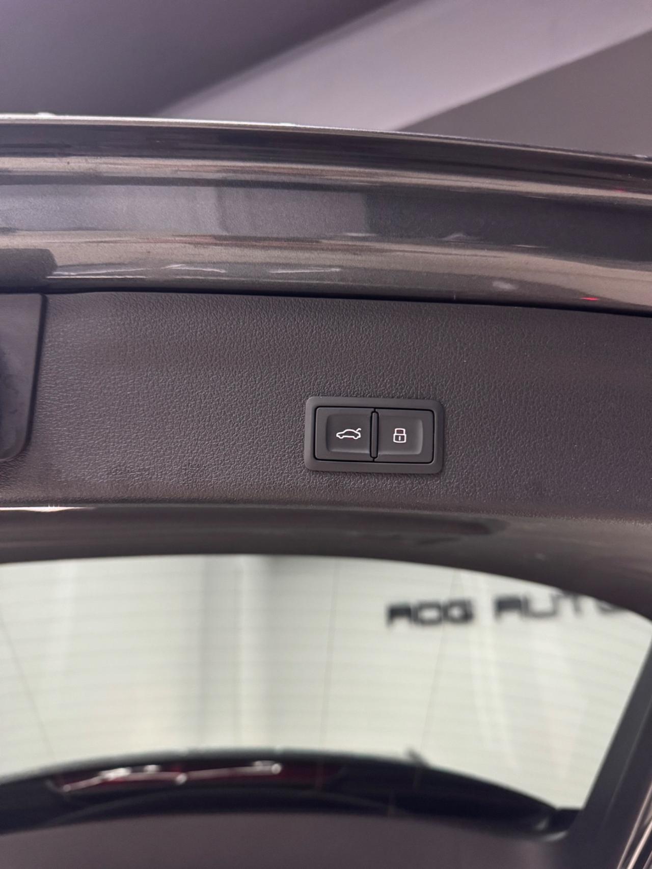 Audi A6 Avant 40 2.0 TDI S tronic Business Sport