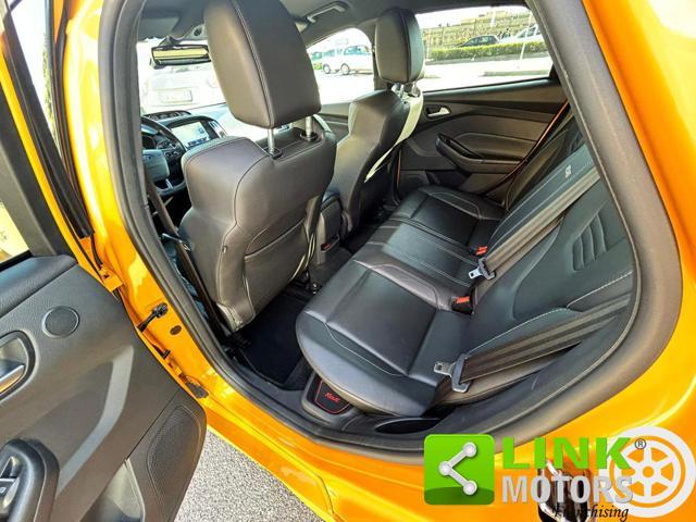 FORD Focus 2.0 EcoBoost 250 CV ST3