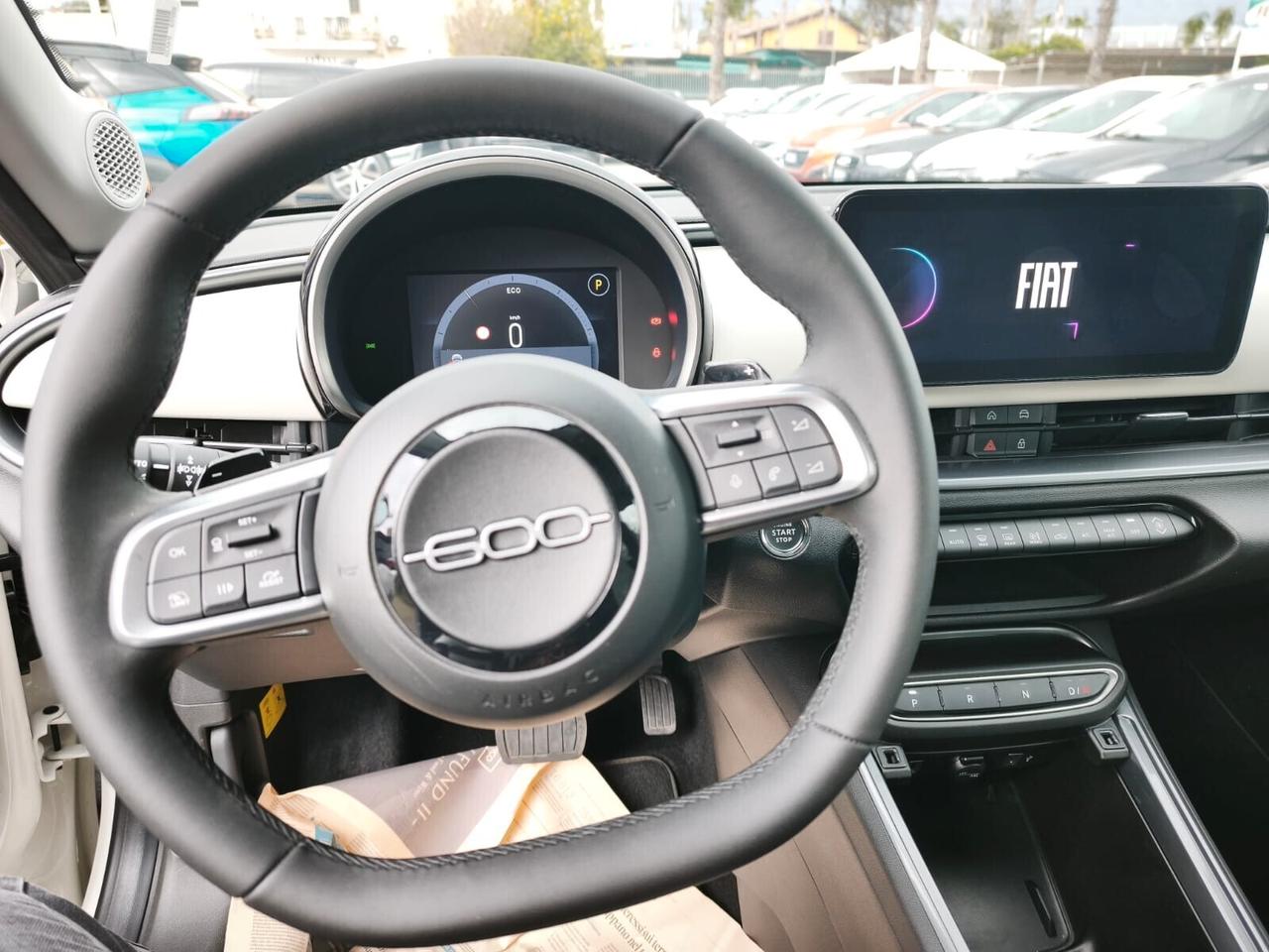 Fiat 600 Hybrid 110 CV DCT MHEV La Prima