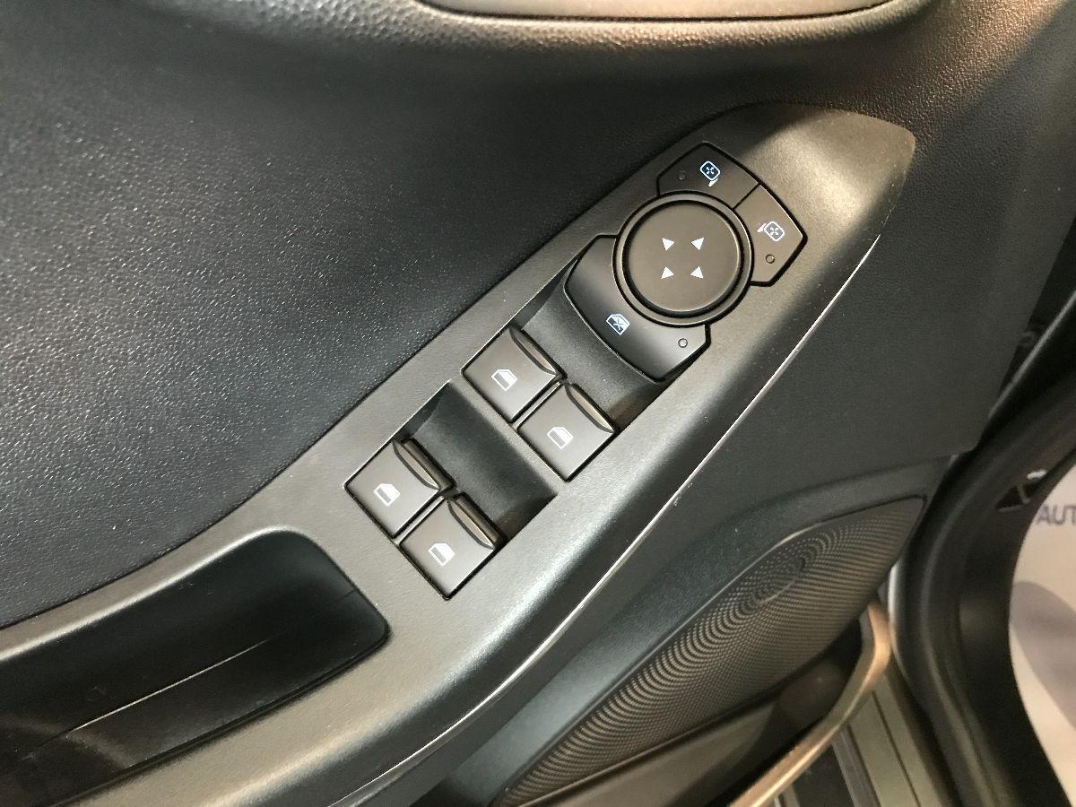 FORD Fiesta 1.1 75 CV GPL 5p. Titanium