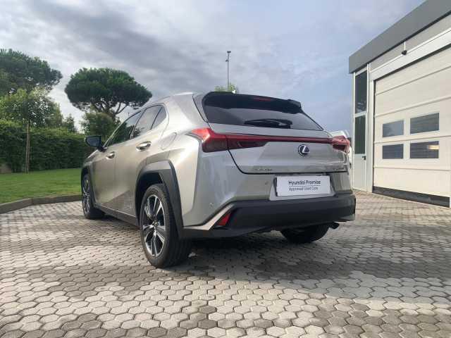 Lexus UX Hybrid Premium