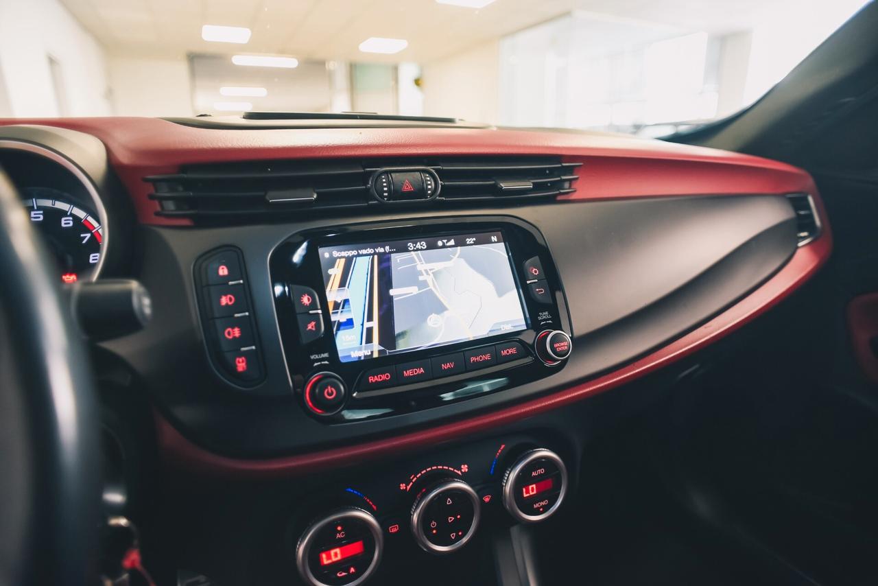 Alfa Romeo Giulietta 1750 Turbo TCT Quadrifoglio Verde