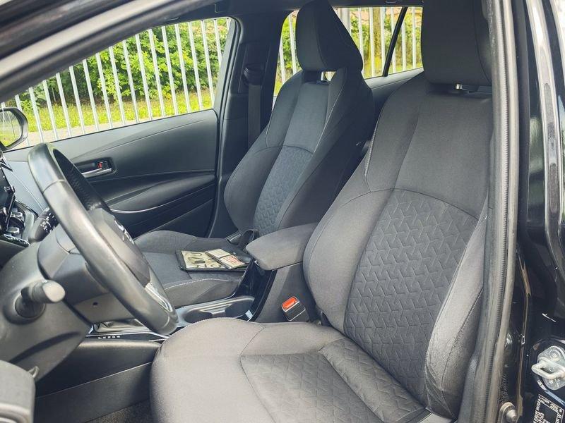 Toyota Corolla Touring Sports 1.8 Hybrid Business