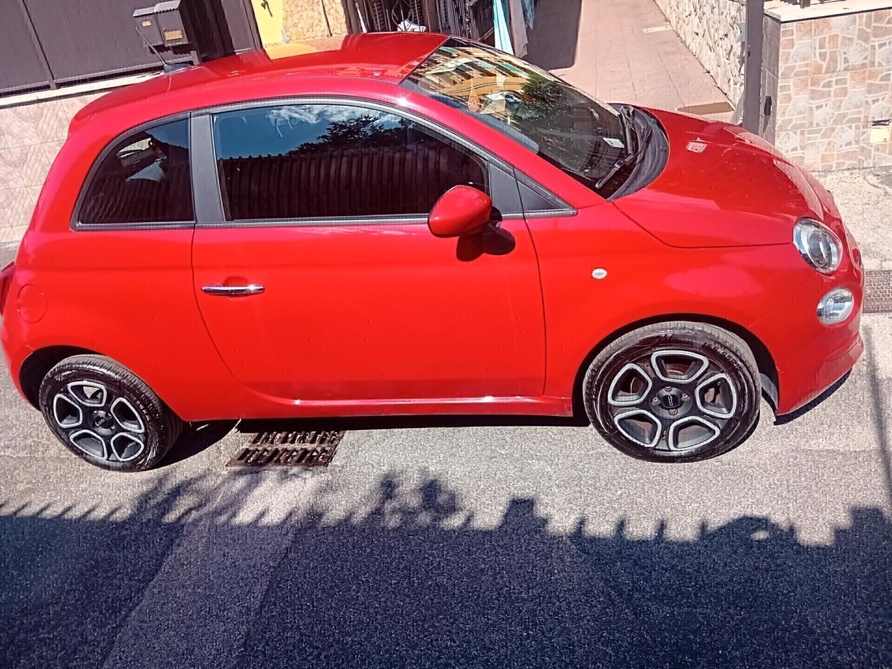 Fiat 500 1.0 Hybrid Red