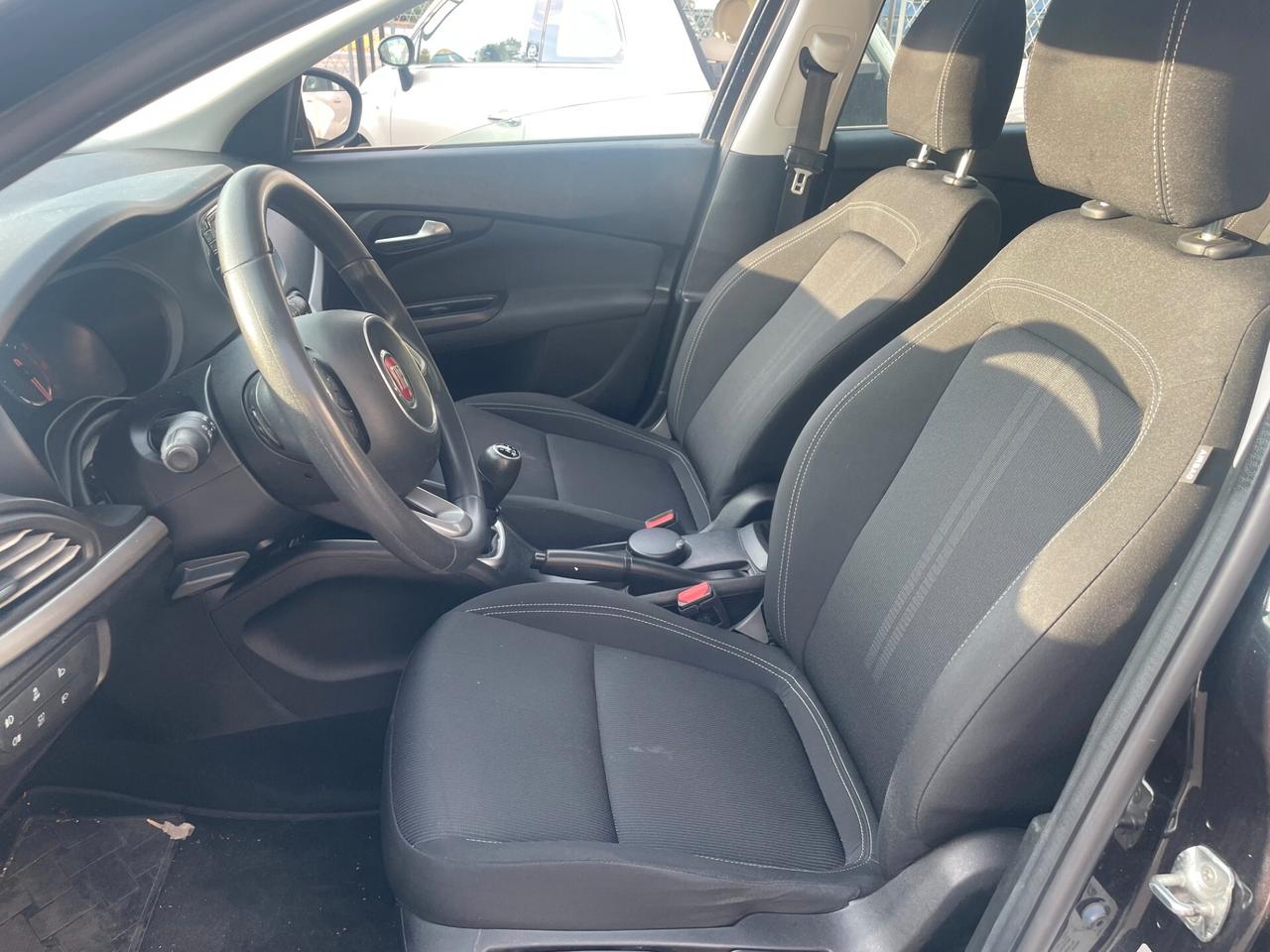 Fiat Tipo 1.6 Mjt S&S 5 porte Easy
