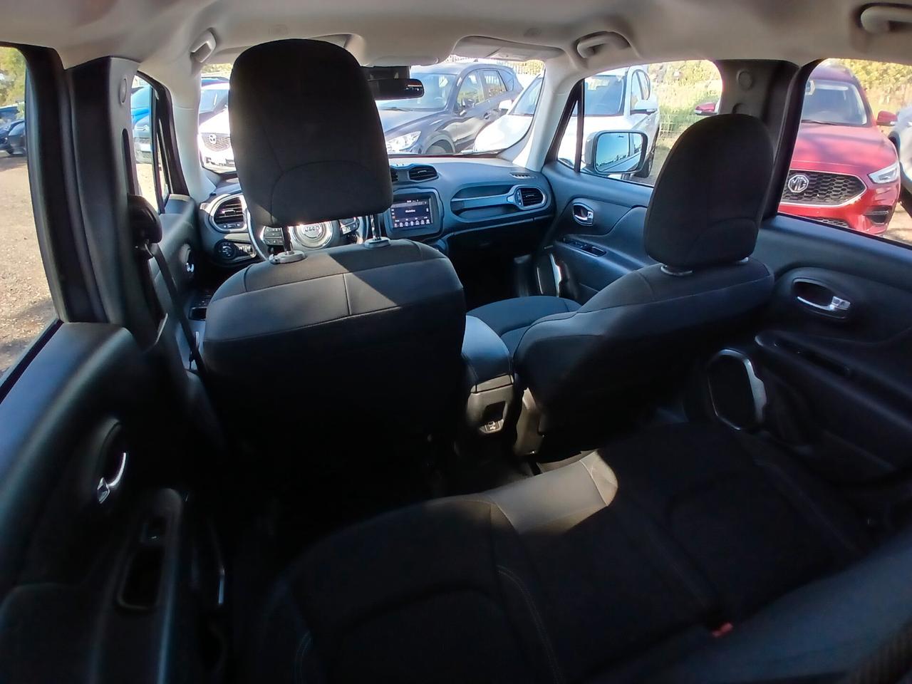 Jeep Renegade 1.6 Mjt DDCT 120CV