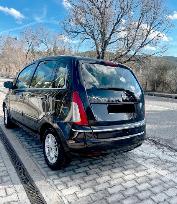 Lancia MUSA 1.6 Multijet Poltrona Frau