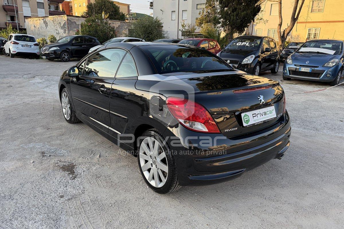 PEUGEOT 207 1.6 HDi 110CV CC Féline