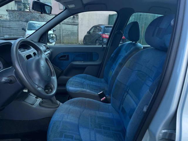 RENAULT Clio 1.2 neopatentati 86,250km Pronta per Consegna