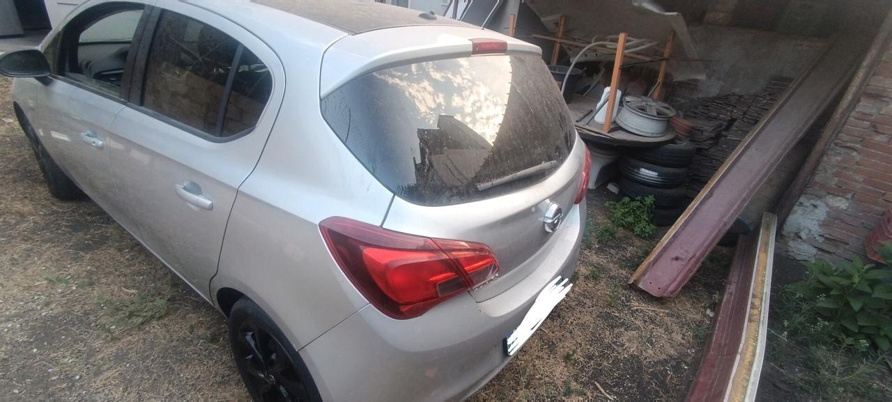 Opel Corsa 1.2 5 porte