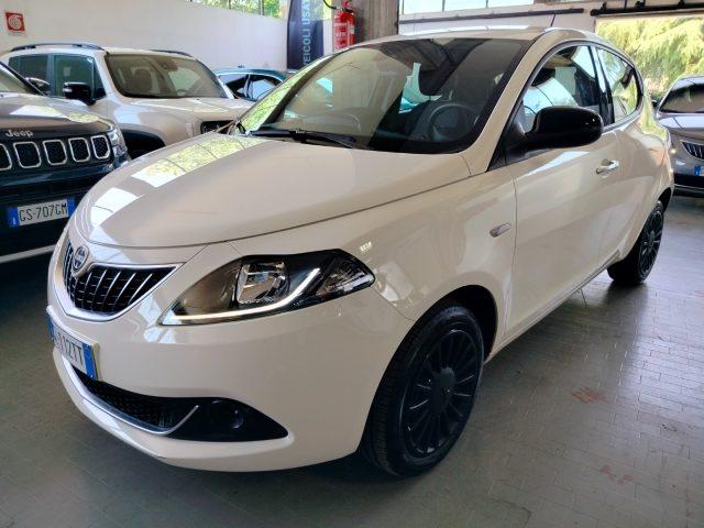 LANCIA Ypsilon 1.0 Hybrid Silver