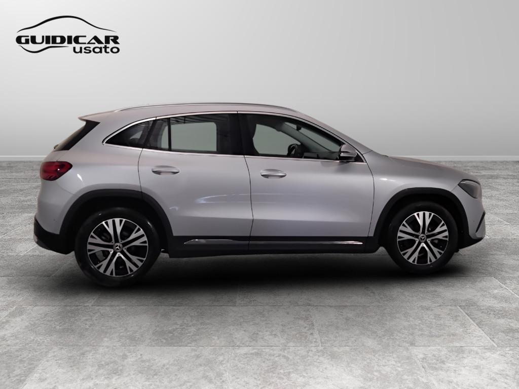 Mercedes-Benz GLA-H247 2023 - GLA 180 d Progressive Advanced auto
