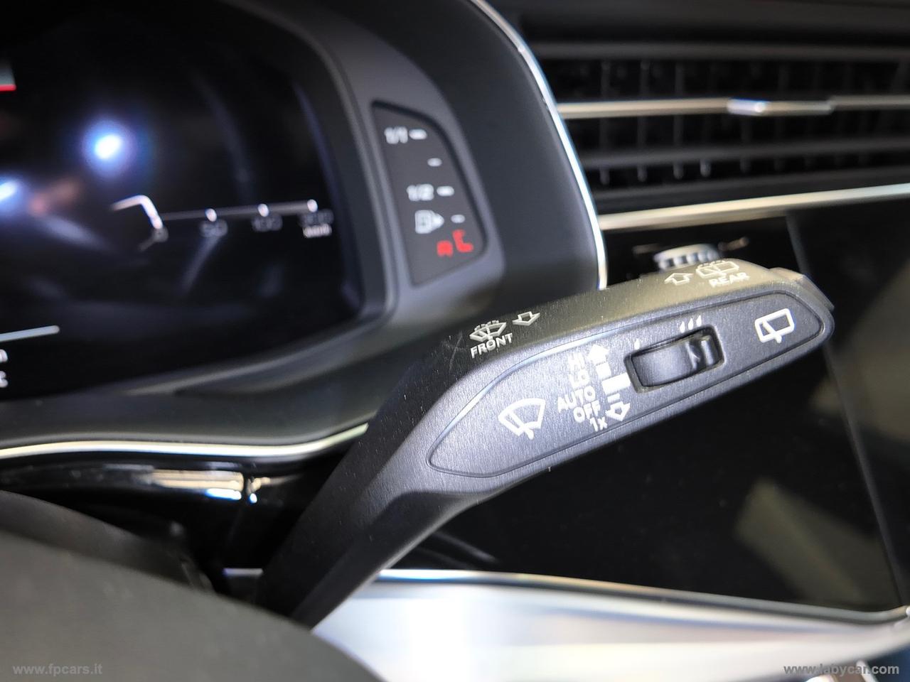 AUDI Q8 50 TDI 286 CV quattro tiptronic S LINE TETTO APRIBILE