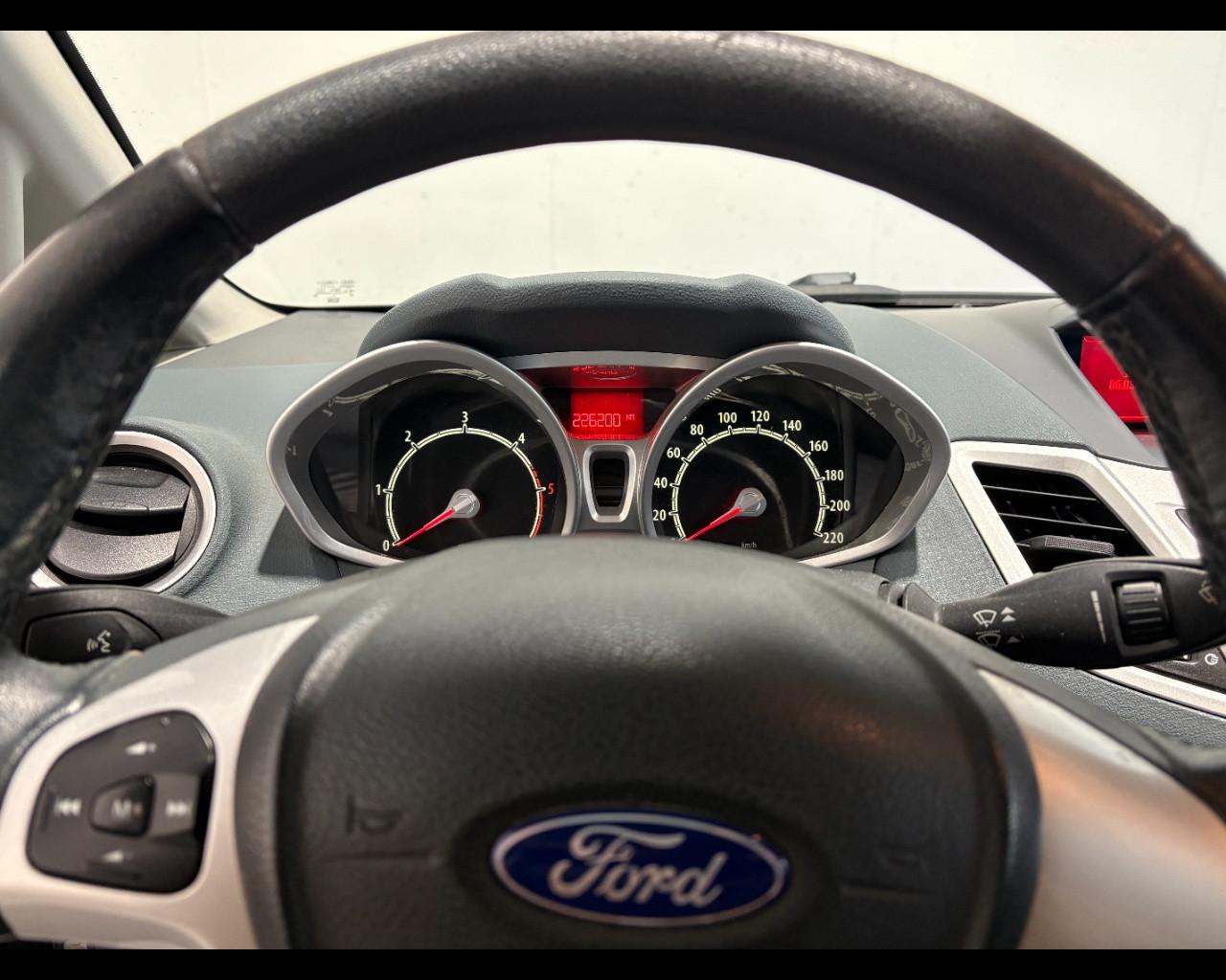 FORD FIESTA 3p 1.4 TDCI TITANIUM