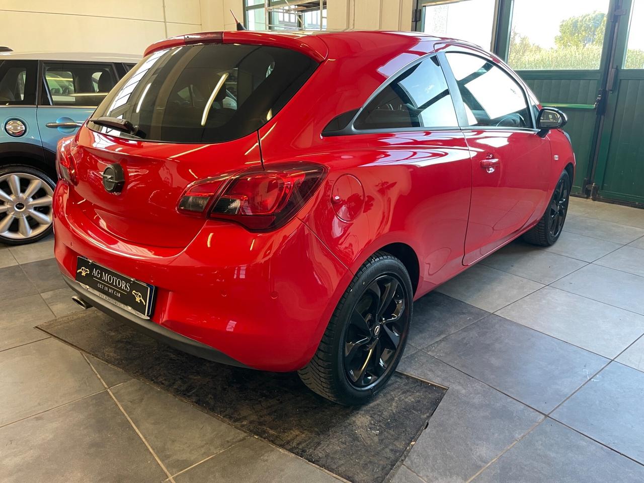 Opel Corsa 1.4 90CV Coupé b-Color
