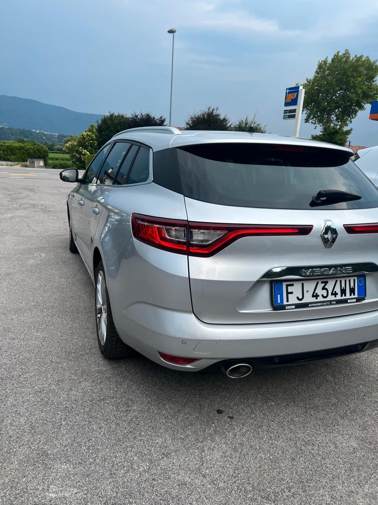 Renault Megane Mégane dCi 8V 110 CV EDC Energy Bose
