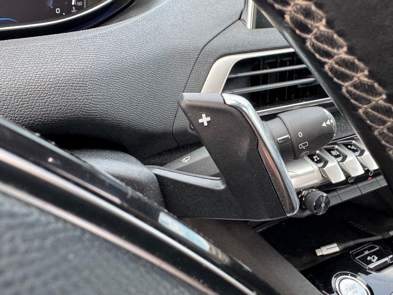 Peugeot 5008 1.5 Blue HDI 130 Allure 7 Posti #7721