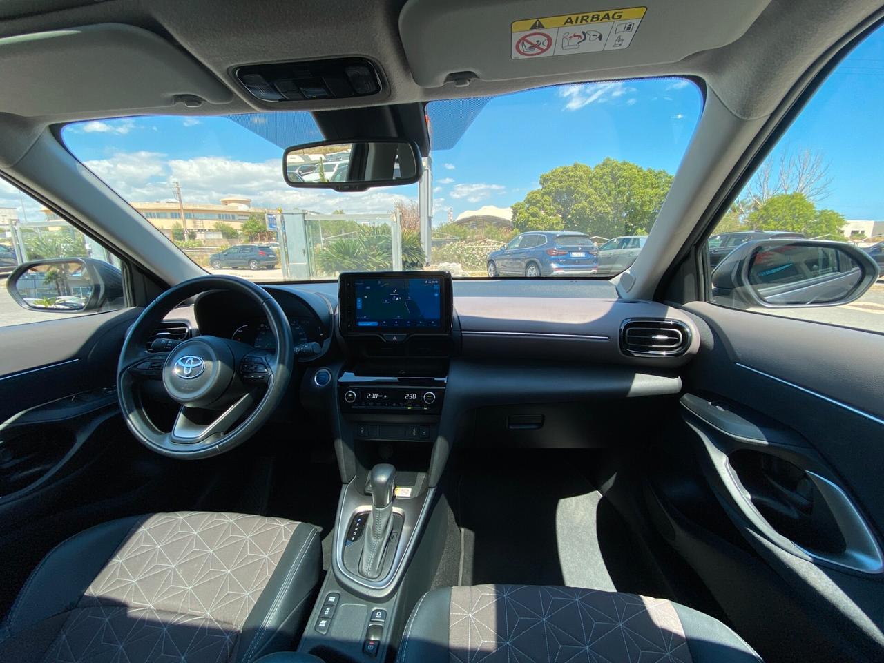 Toyota Yaris Cross 1.5h Lounge fwd 116cv e-cvt