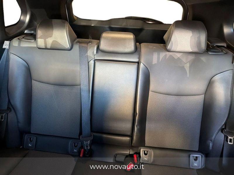 Toyota Corolla Cross 2.0H (197 CV) E-CVT Lounge Light 4WD