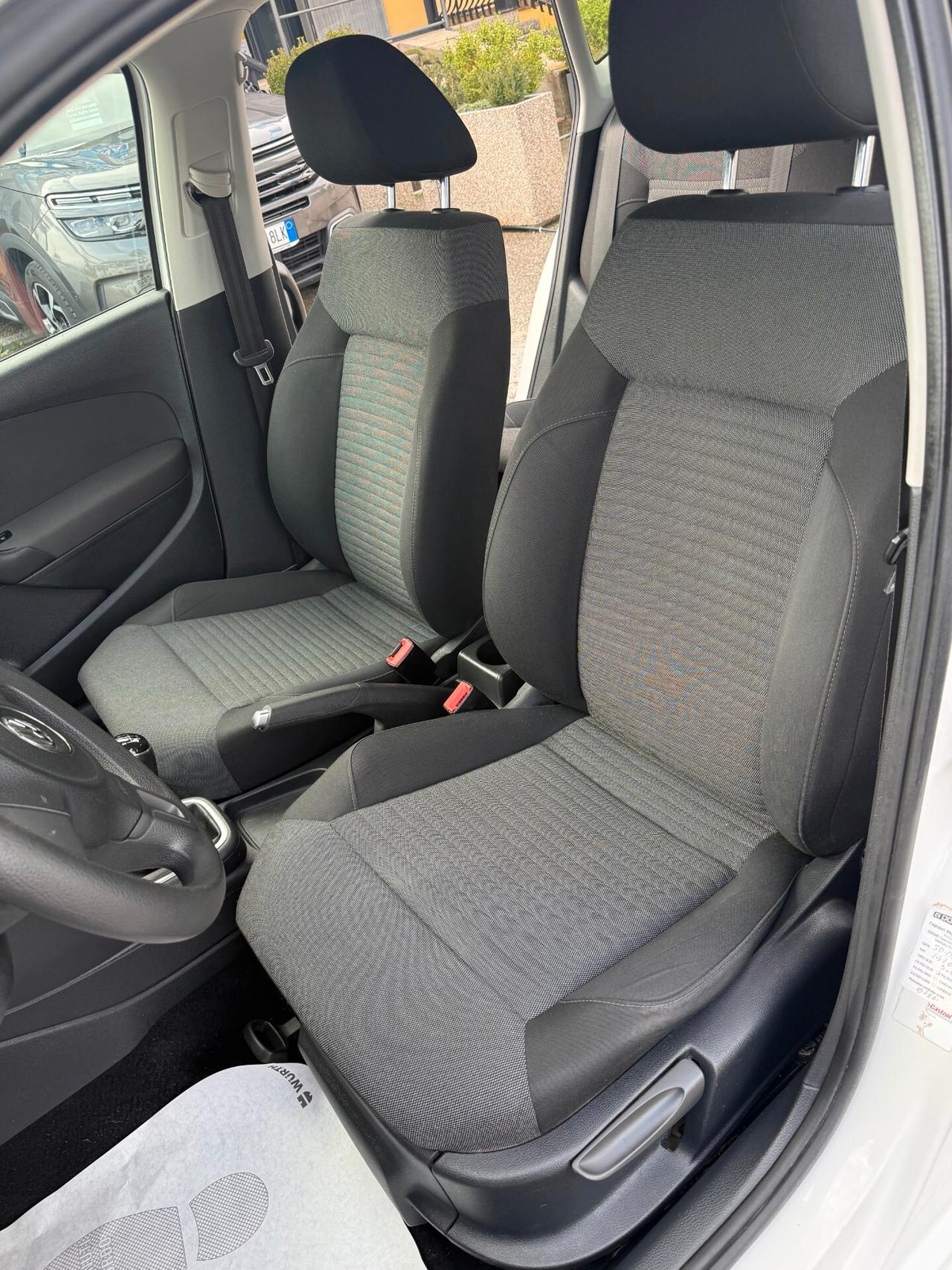 " UNA CHICCA " Volkswagen Polo 1.6 TDI 90CV