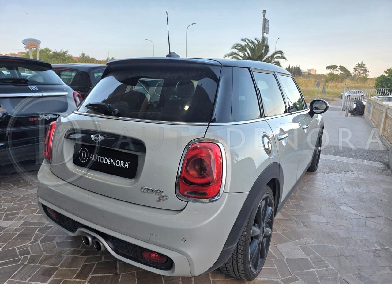Mini 2.0 Cooper SD Business XL#AUTO#LED#PELLE#NAVI#AMBIENT LIGHT