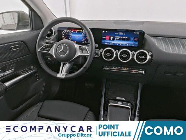 MERCEDES-BENZ GLA 180 Automatic Progressive Advanced