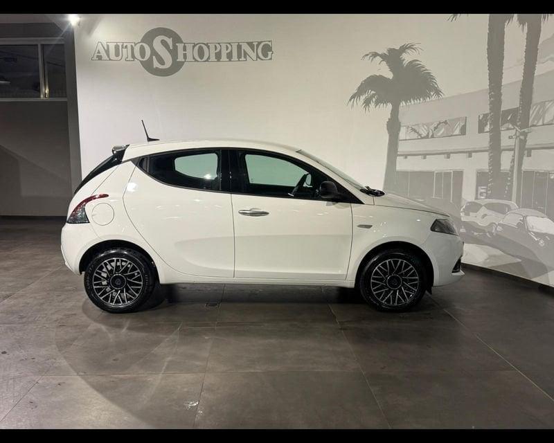 Lancia Ypsilon 3ª serie 1.0 FireFly 5 porte S&S Hybrid Platino