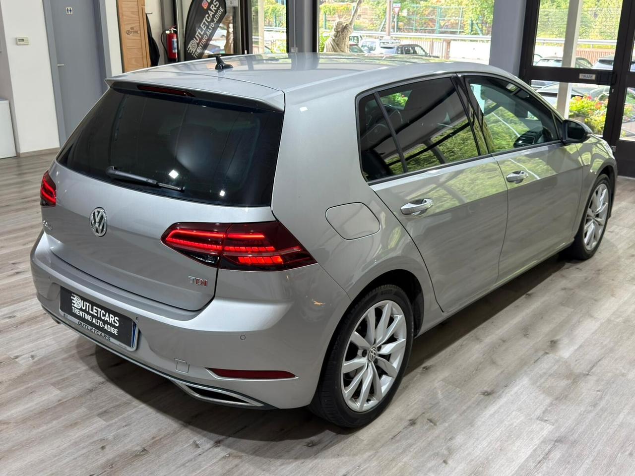 VOLKSWAGEN GOLF 7.5 1.6 TDI 115cv HIGHLINE 5p 2017