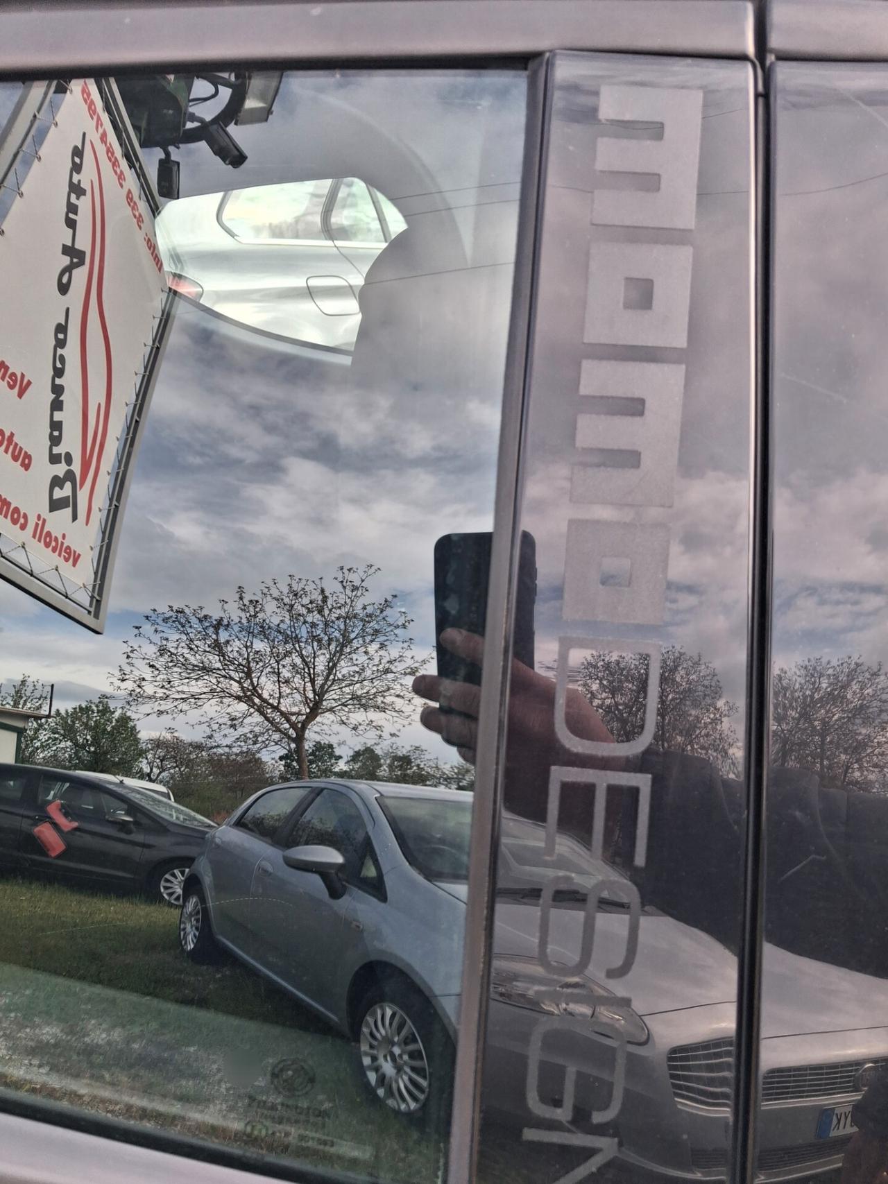 Lancia Ypsilon 1.2 69 CV 5porte S Momodesign