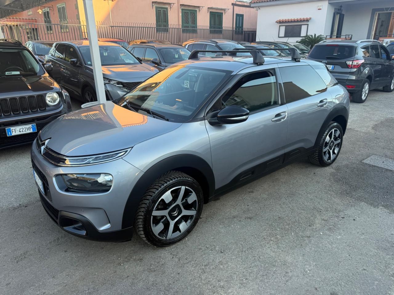 Citroen C4 Cactus BlueHDi 100 Shine Perfetta